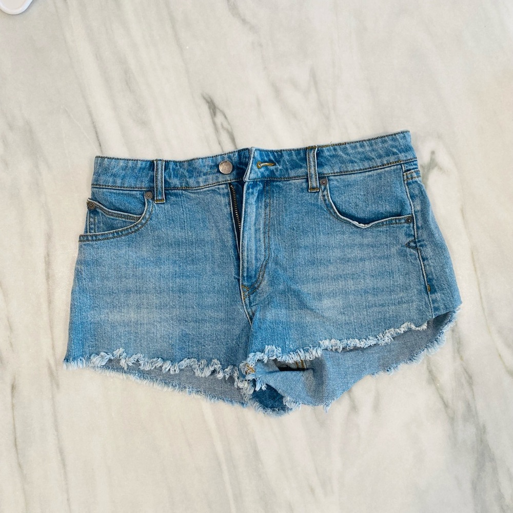 Volcom jean shorts-GREAT condition